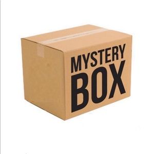 NAIL MYSTERY BOX (15 items)